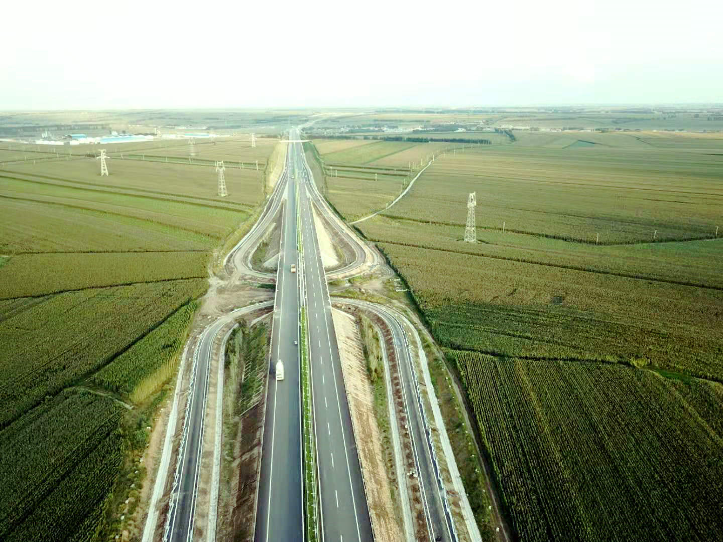 榆松高速全線貫通正式通車