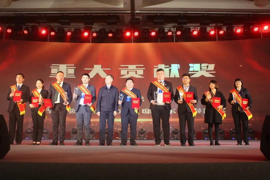 李亞光——抗擊新冠肺炎疫情“重大貢獻”獎！