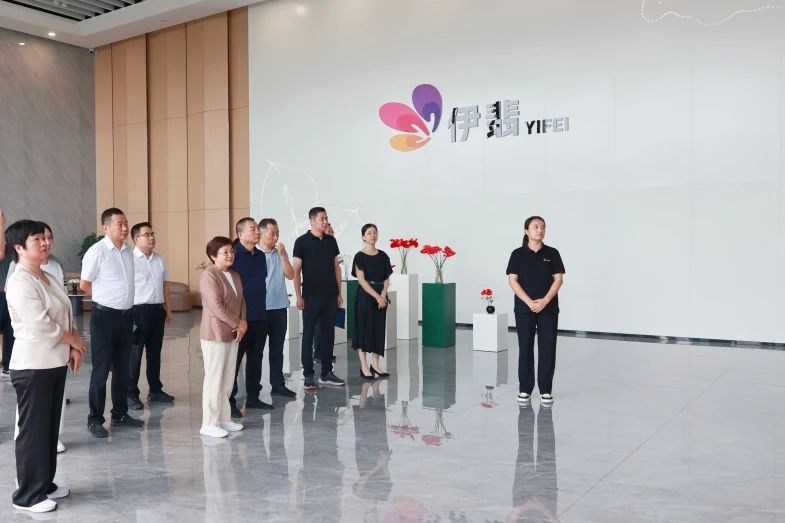 鄭州市副市長(zhǎng)李鳳芝一行調(diào)研基泰園藝